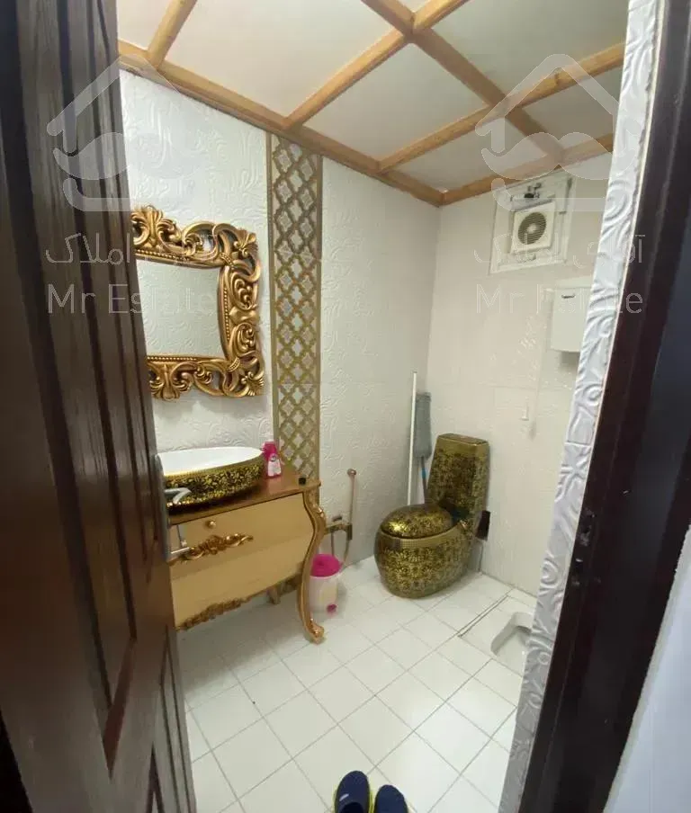 رَهنِ آپارتمانِ شیک قوارهِ یک دریا