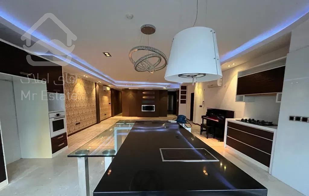 ۲۱۵متر/ویو دار/لوکیشن دنج/مشاعات فول/