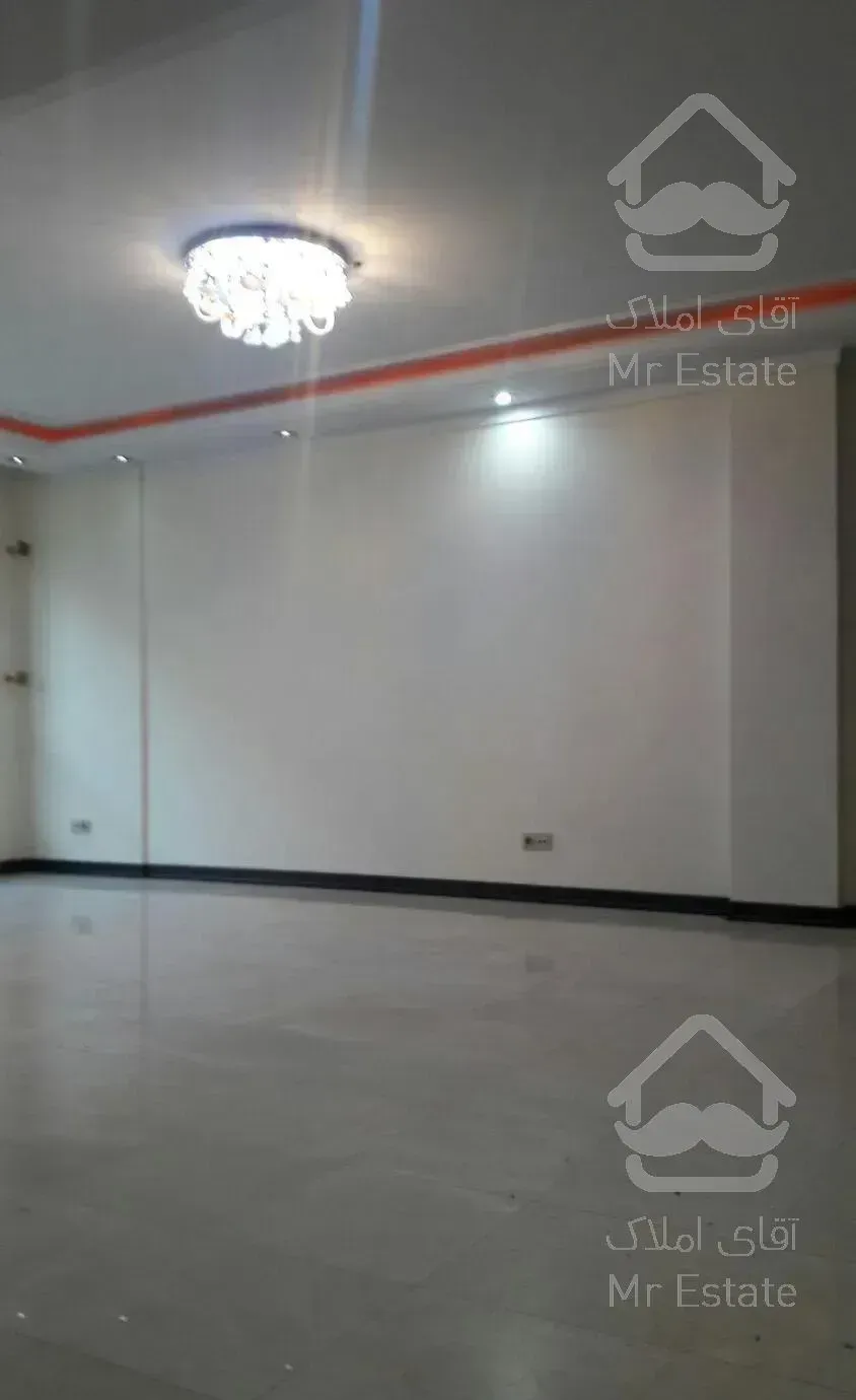 آپارتمان ۹۸ متری ۲ خوابه (حصاری)