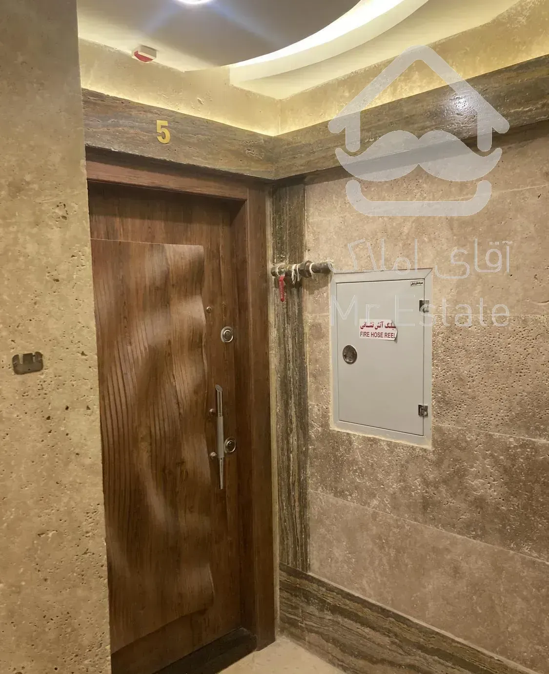 سه خوابه 158 متر دکتر حسابی