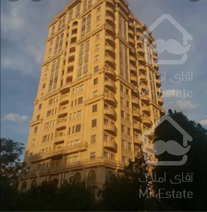 110متر دو خواب، خاص سخت پسندان، سازنده ی بنام