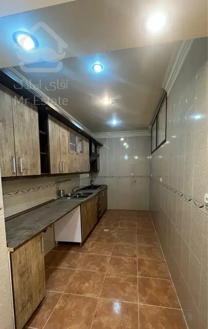 فروش واحد در قلب صفاییه، نزدیک شهدای محراب