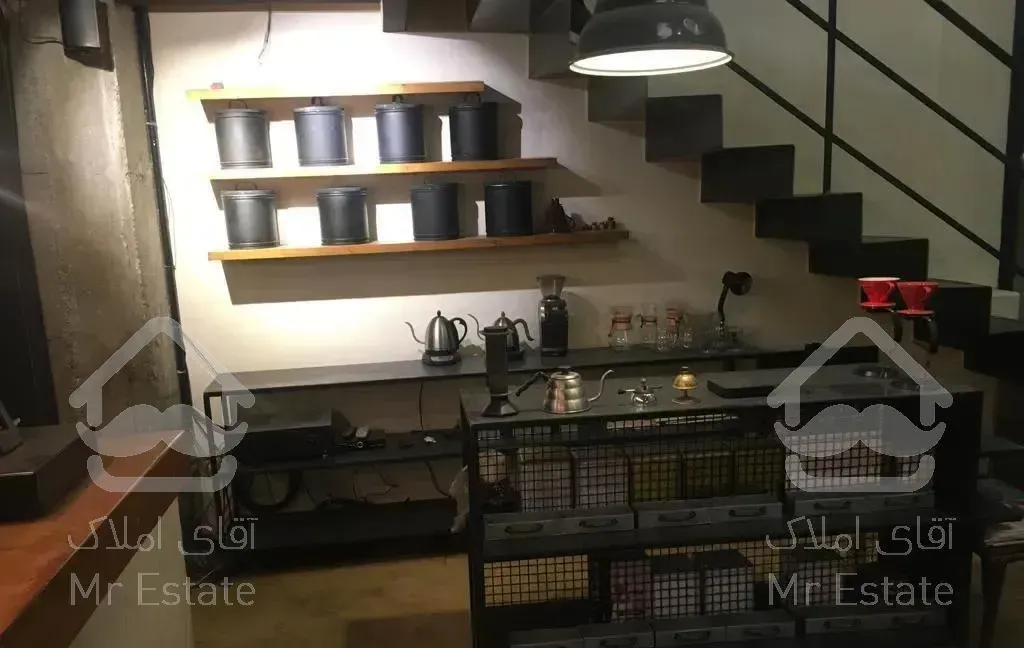 ۷۰ متر کف ۵۴ متر بالکن مناسب کافی شاپ