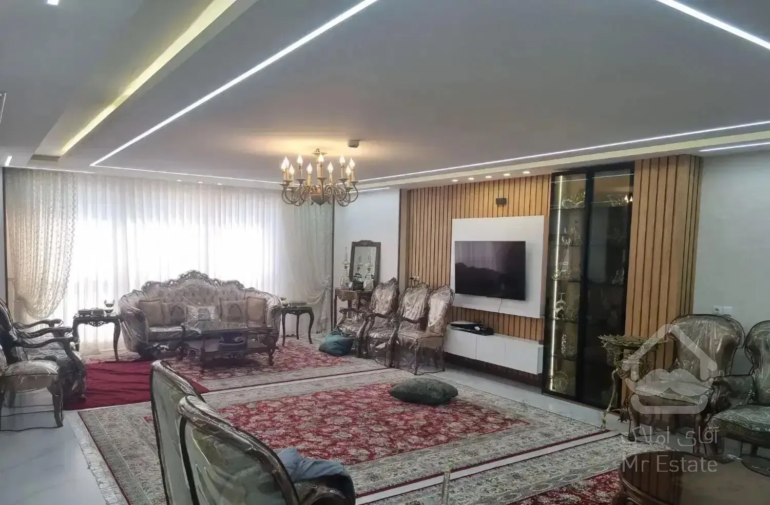 آپارتمان ۱۶۰ متری خیابان علاقه‌مندان تکواحدی