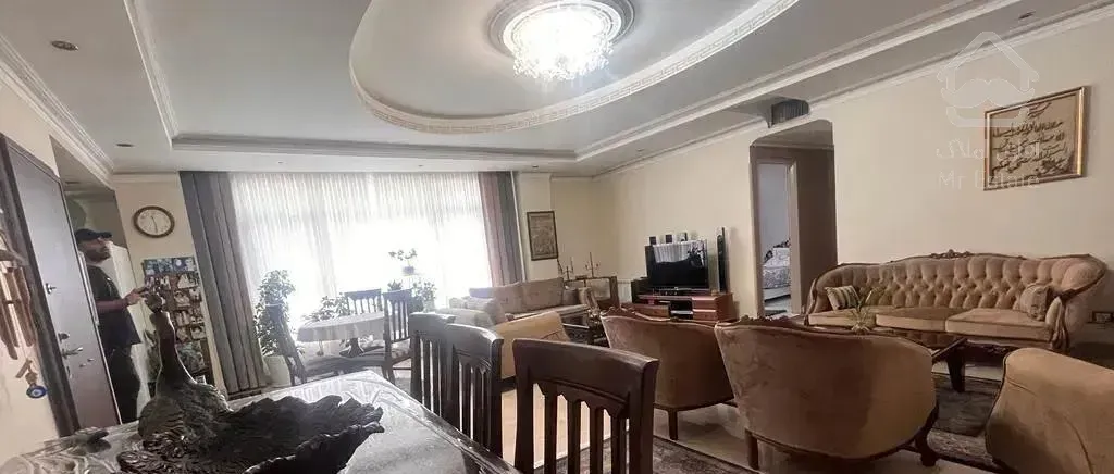 آپارتمان ۹۳متری/شمال ستارخان /تاپ لوکیشن