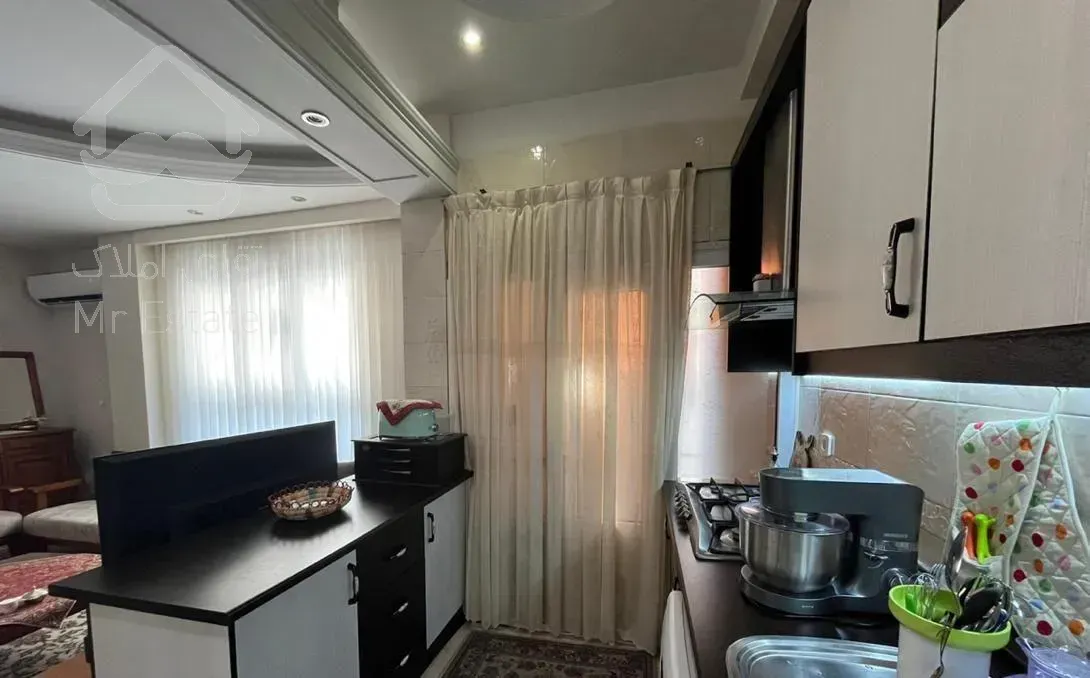 آپارتمان ۶۴ متری تک واحدی / خ ایران-پورزرگری