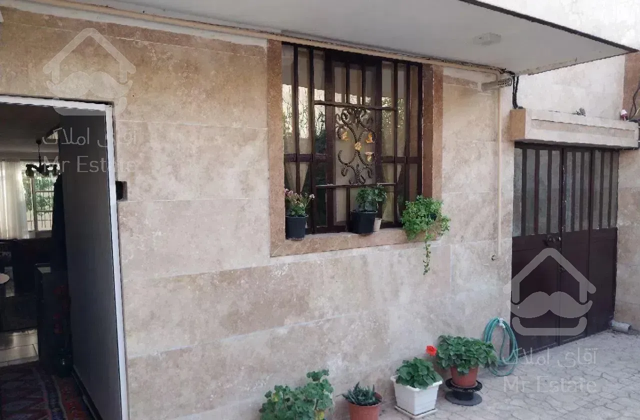 حیاط مشترک راه مستقل ۷۵متری حاج منصور