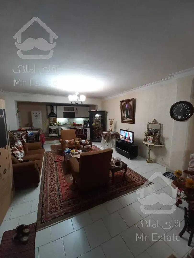 70 متر / دو خواب / رو به آفتاب / زیر قیمت