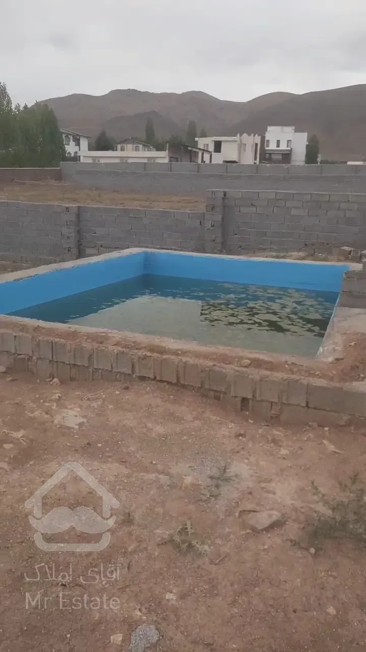 زمین ۲۱۰۰ متری در دماوند