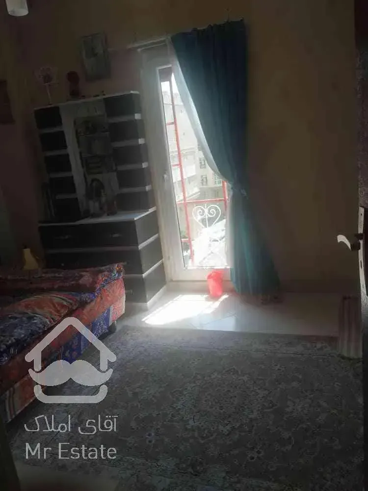 50 متر یک خواب ؛ پلیس