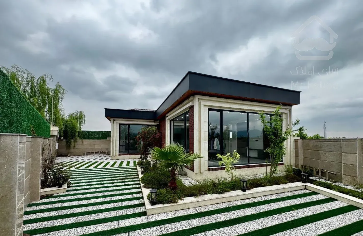 فرصتی خاص برای خرید ویلایی لوکس