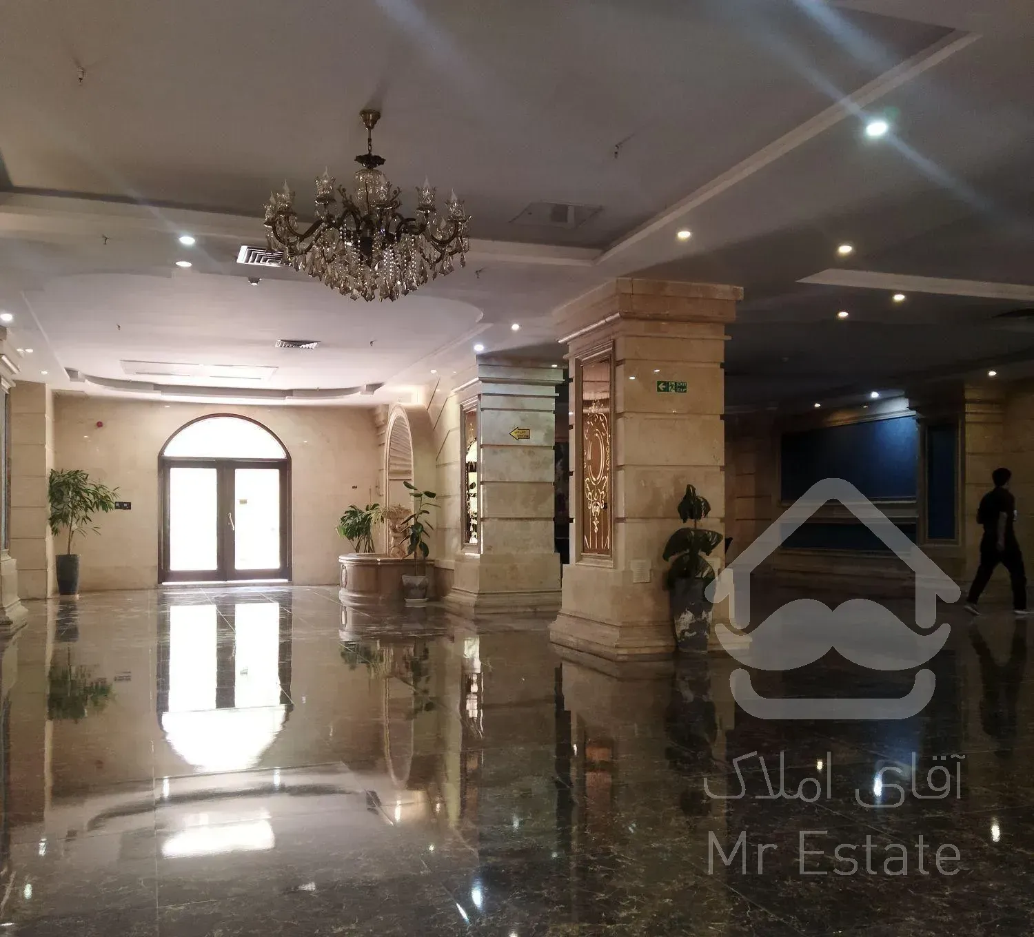 ۶۵ متر/بام مجلل پونک