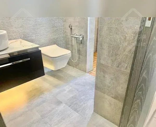 ٢٤٠ متر برج ولنجک شاهکار معماری