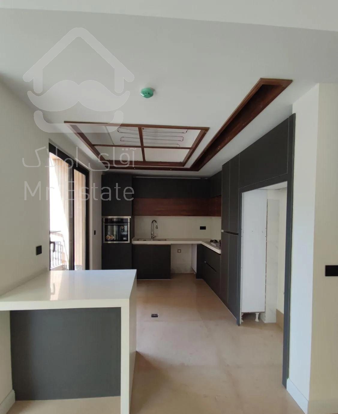 ۱۶۰ متر سه خوابه قلهک تک واحدی