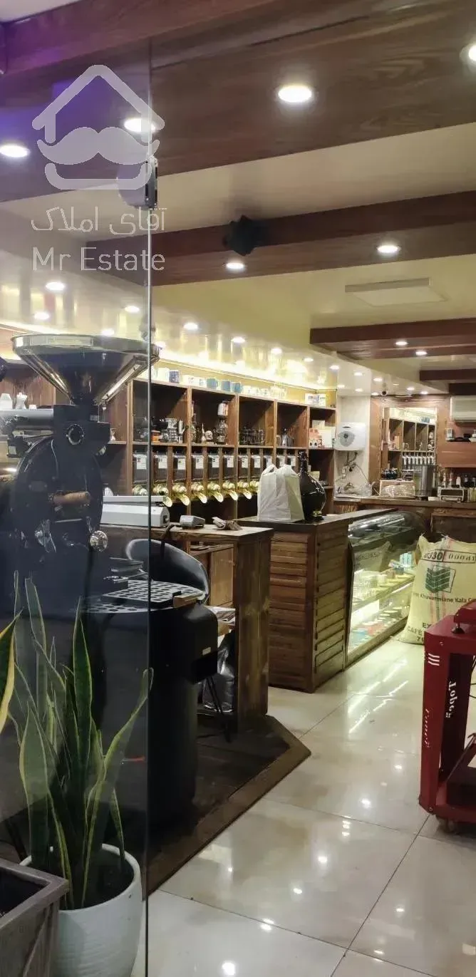 تجاری کافی شاپ ۳۵ متر سرقفلی ملکیت قیطریه