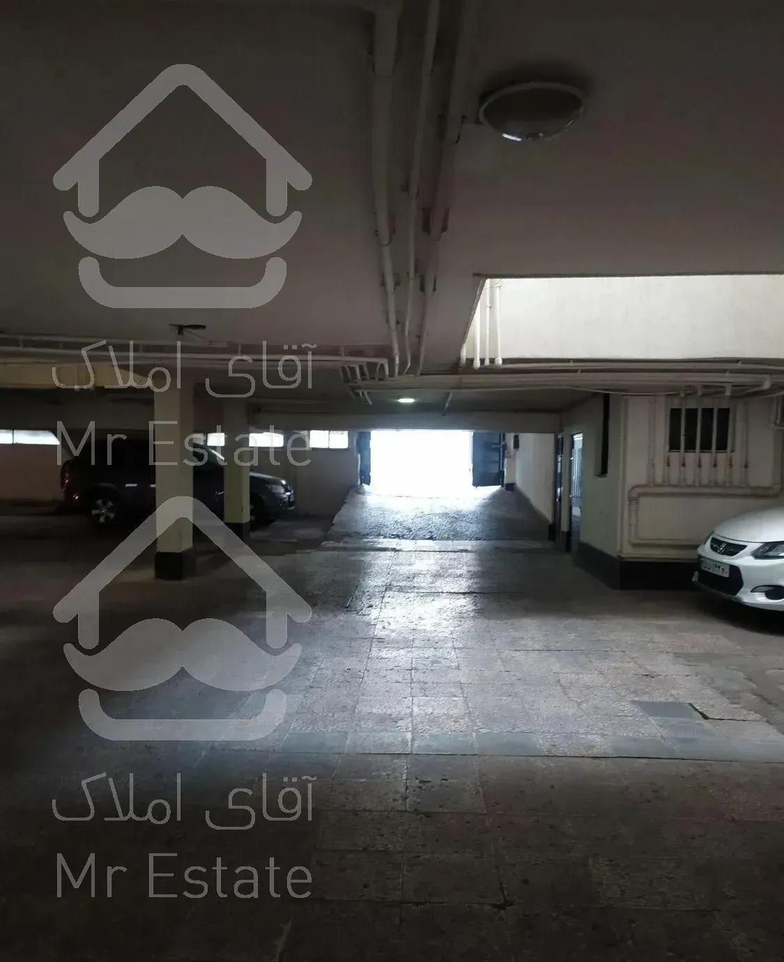 ونک پیروزان 75متر دو خوابه رو به آفتاب