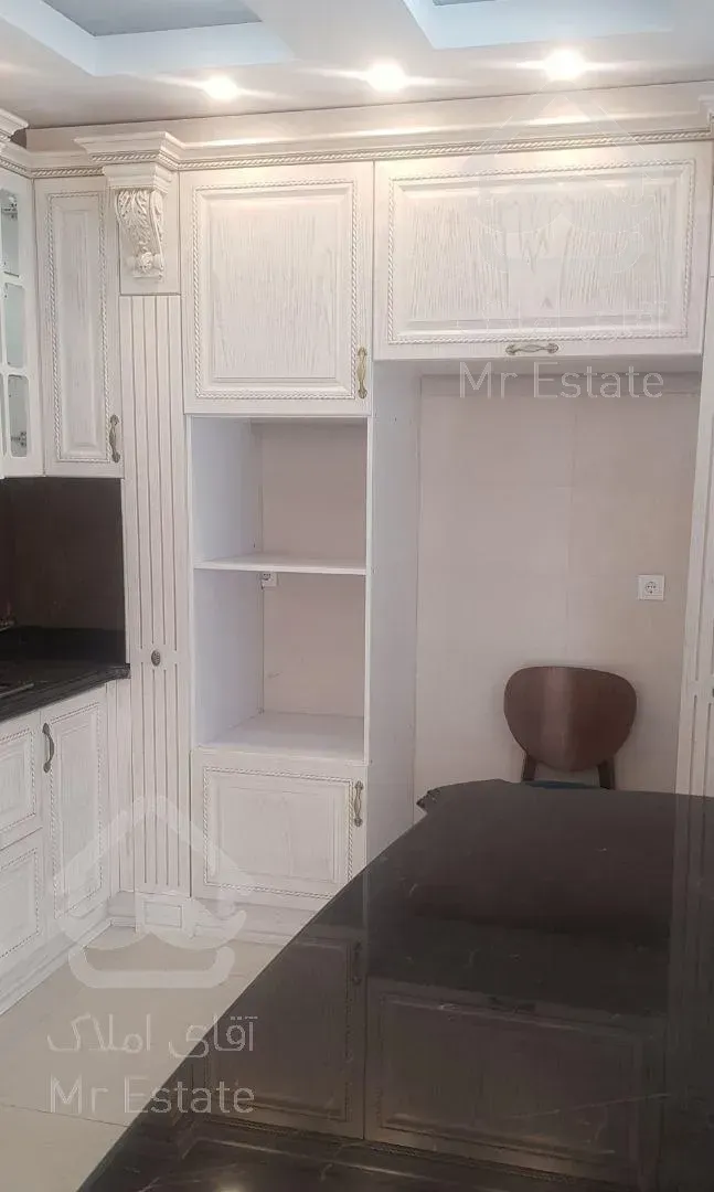 ظفر۱۲۵متر۲خواب و یک سوئیت مجزا نوساز کلید نخورده