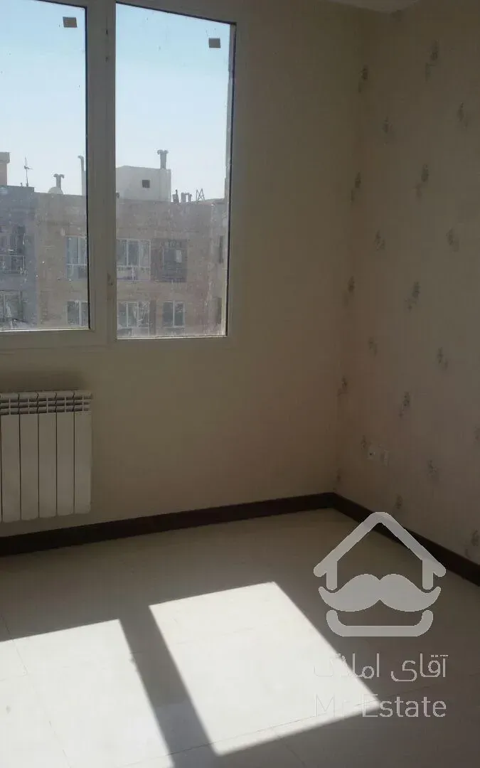 143 متر 3 خواب 3 پارکینگ نوساز کلید نخورده