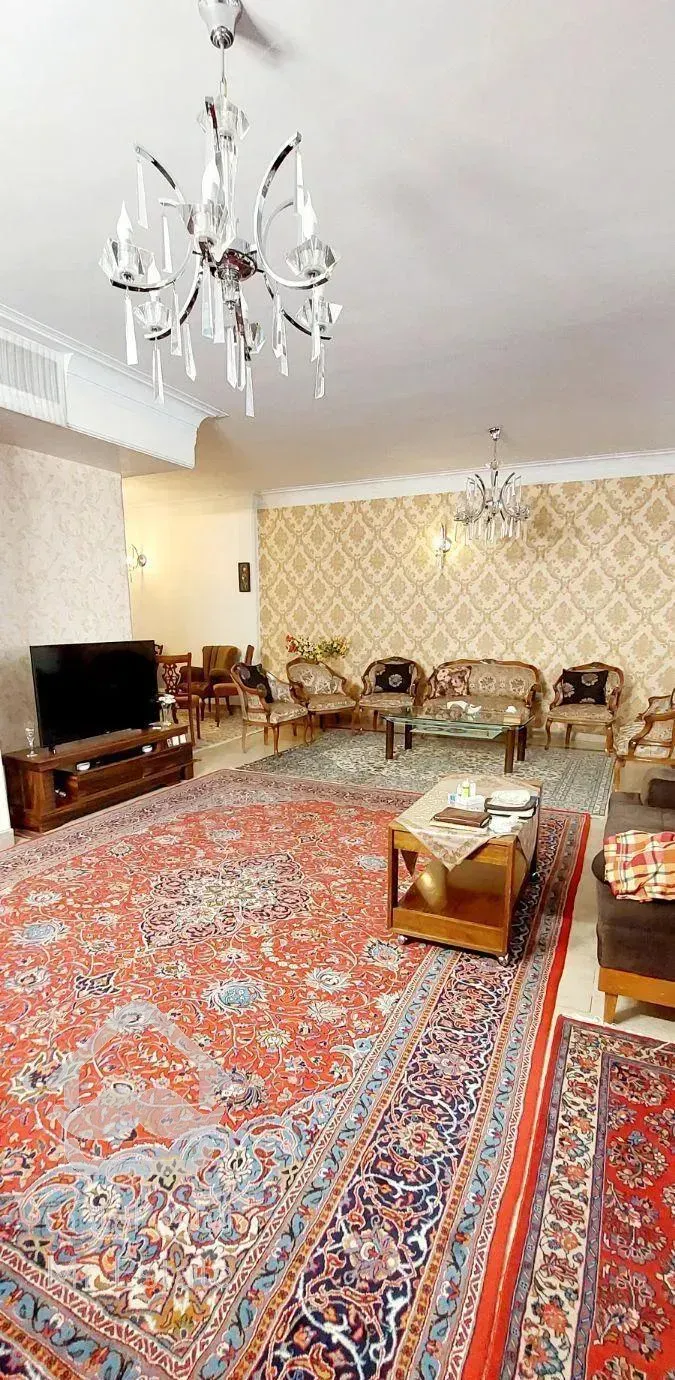 ۱۲۰ متر فاطمی زرتشت حیاط دار