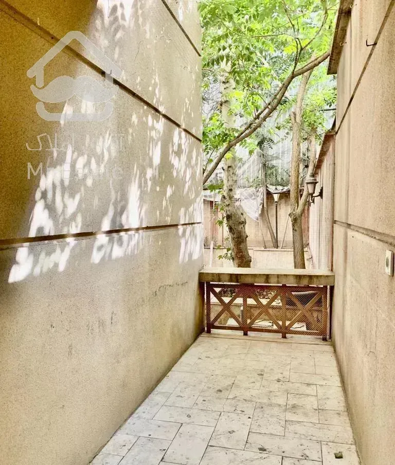 آپارتمان 120 متر دو خواب واقع در اندرزگو