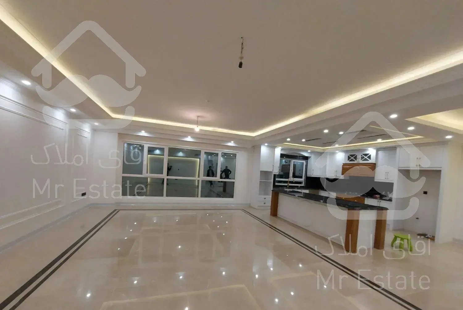 ۱۴۴متر نوسازکلیدنخورده ۲پارکینگ سندی(فلکه اول)