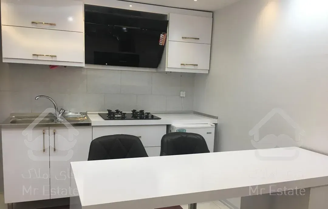 سوییت شیک ۶۱ متری هشت بهشت غربی