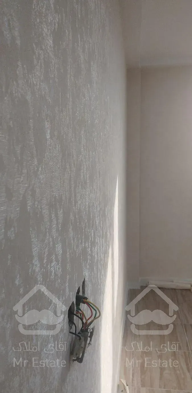 نصاب کاغذ دیواری