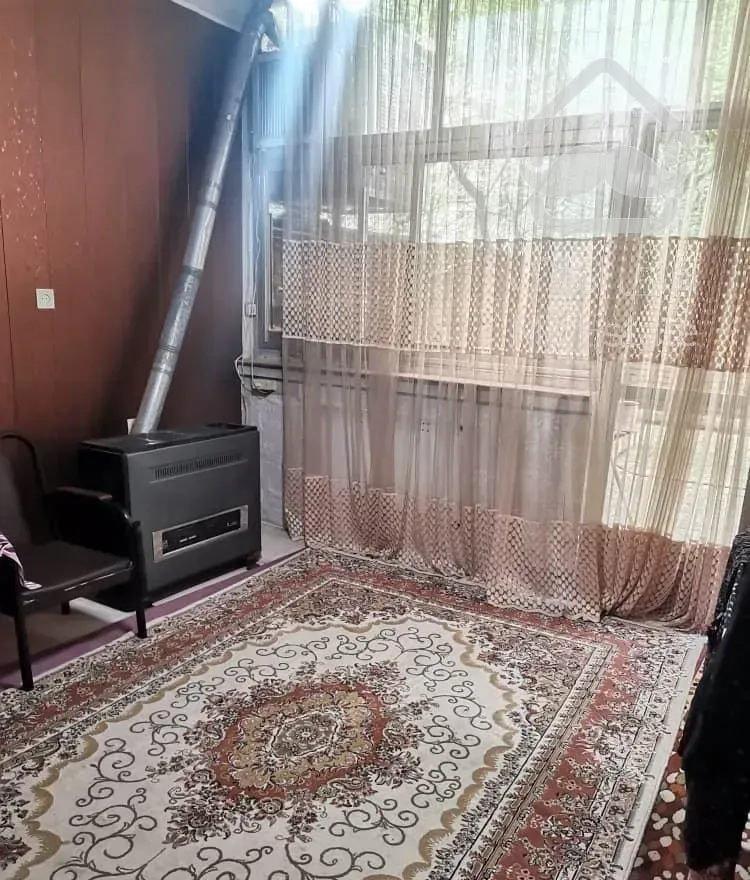 76متر+50مترحیاط اختصاصی(بر خیابان کمیل)