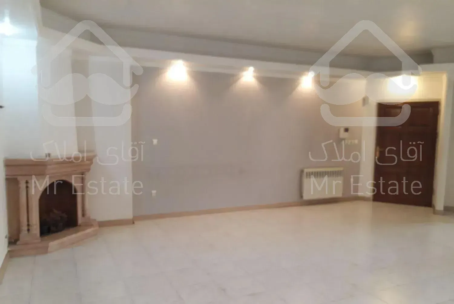 115 متر دو خوابه  با پارکینگ  (مطهری *لارستان )