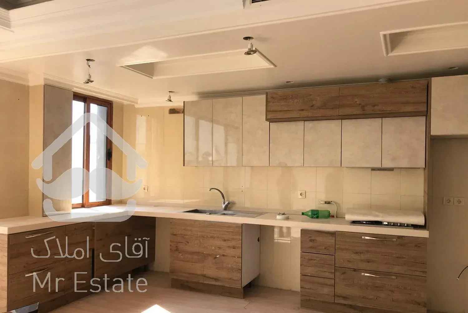 ۱۵۰متر  بالای کاج روبه آفتاب