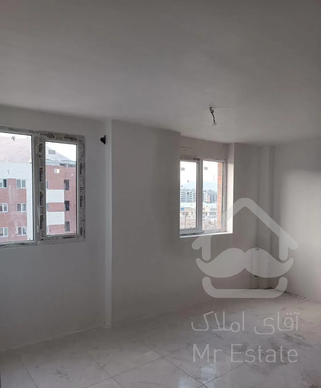 فروش آپارتمان ۱۰۰ متری غرق نور