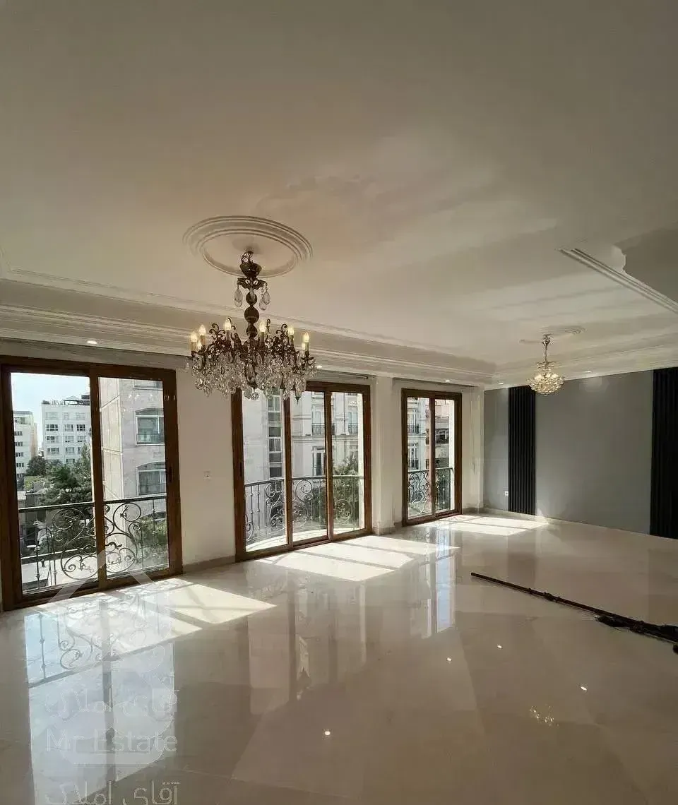 ۱۸۰ متر درعظیمیه/کم سن/خوش نقشه/درگلستان ها