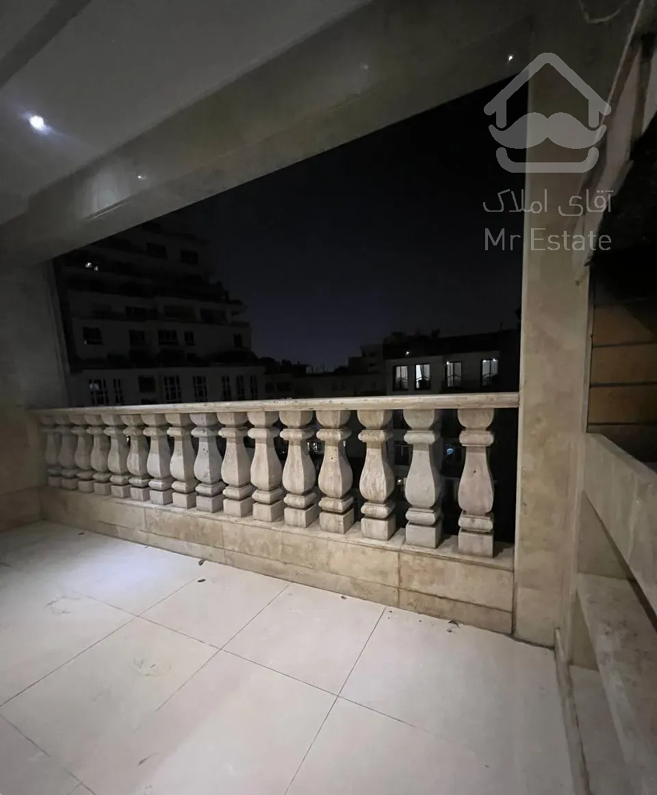 فرمانیه دیباجی شمالی ۲۲۰ متر ۳ خواب