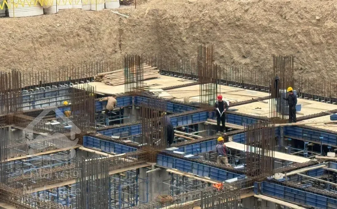 ۱۲۵ متر / فول/معماری بی نظیر/ روف گاردن / جیم