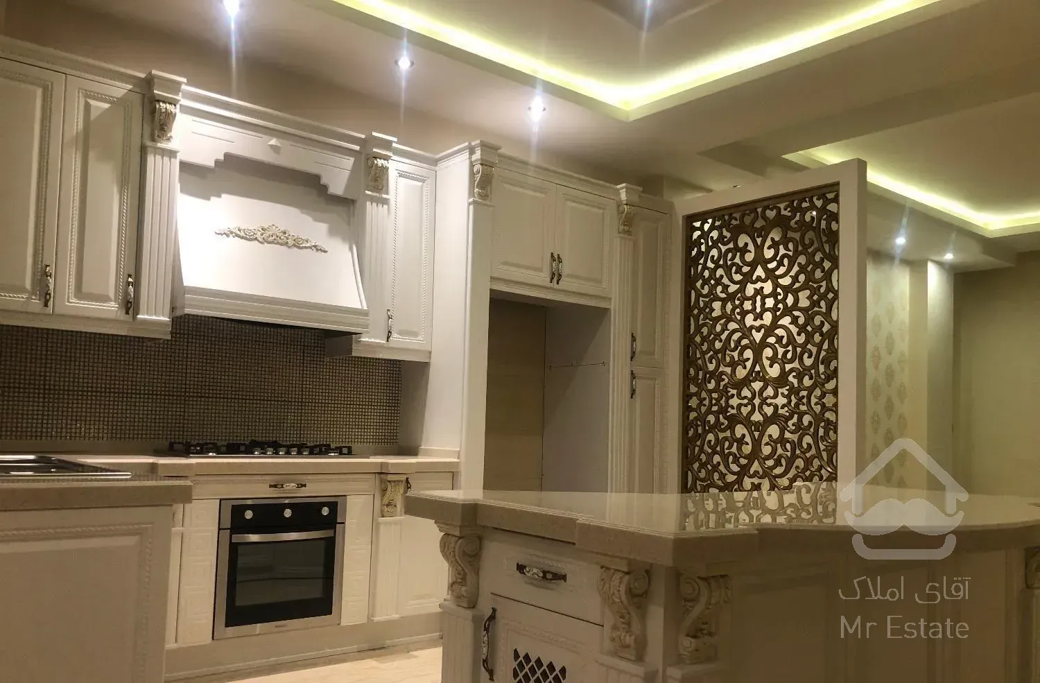 ۱۵۵متر کلید نخورده تک واحدی