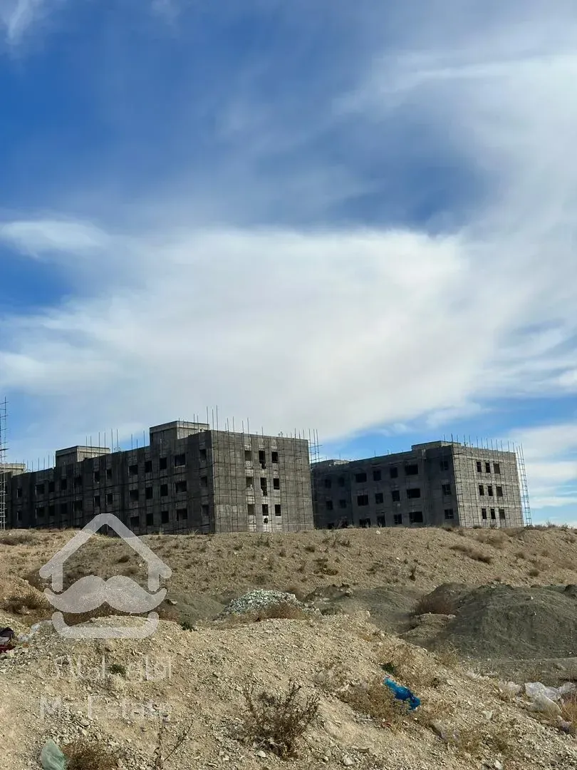 آپارتمان 105 متری رودهن 280میلیون