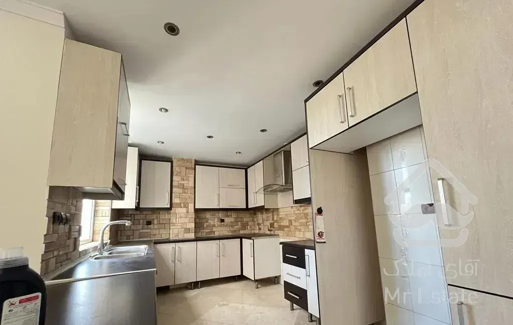 ۱۰۰متر جهانی نیا/فول امکانات طبقه پنجم