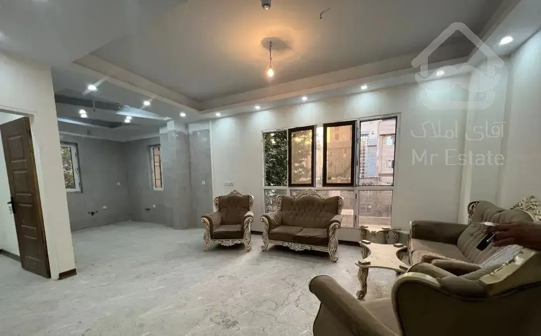 ۶۲ متر نوساز / دو نبش / ۲ دقیقه تا مترو / خوش نقشه