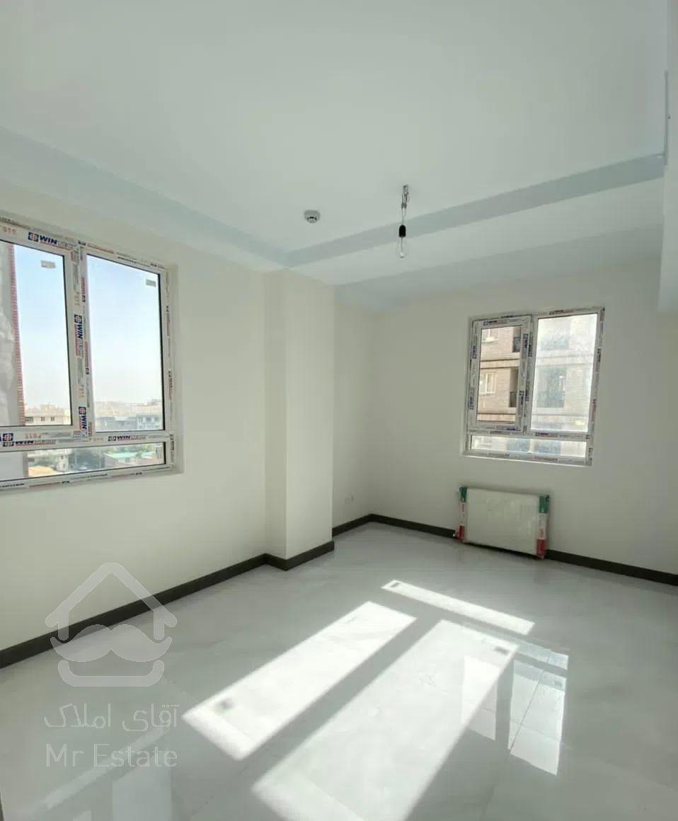 ۷۶ متر / ۲ خوابه/ سالن پرده خور/ جنوبی