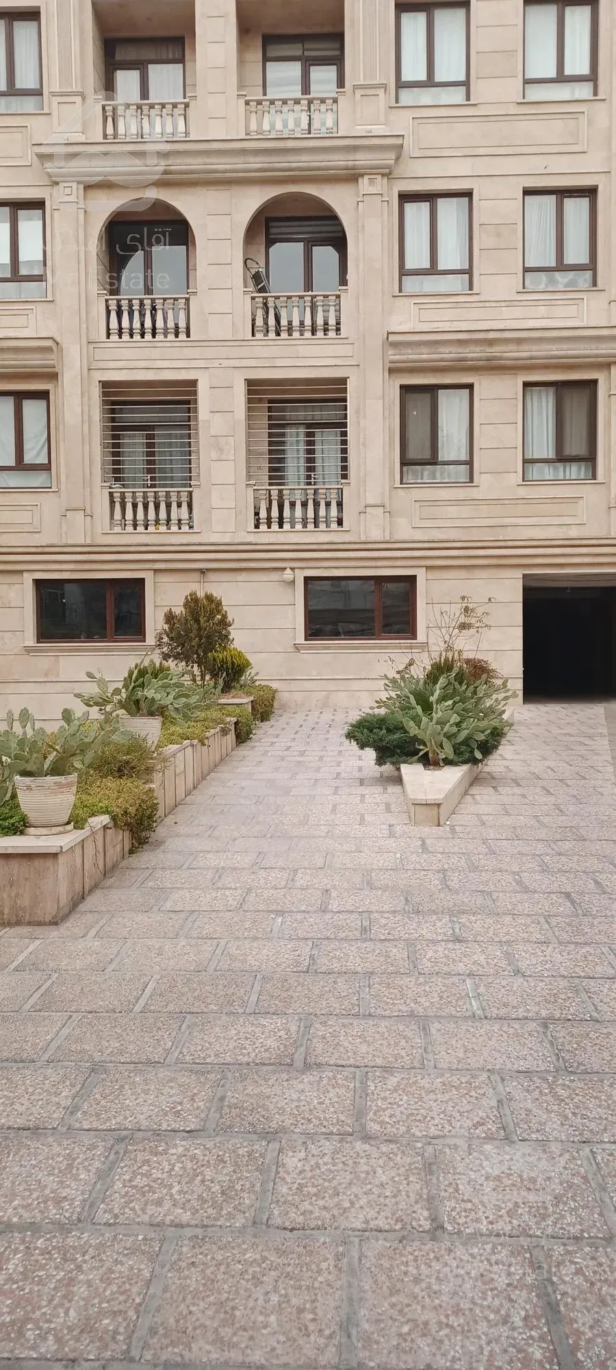 اجاره آپارتمان دو خوابه فول امکانات بلوار فردوس