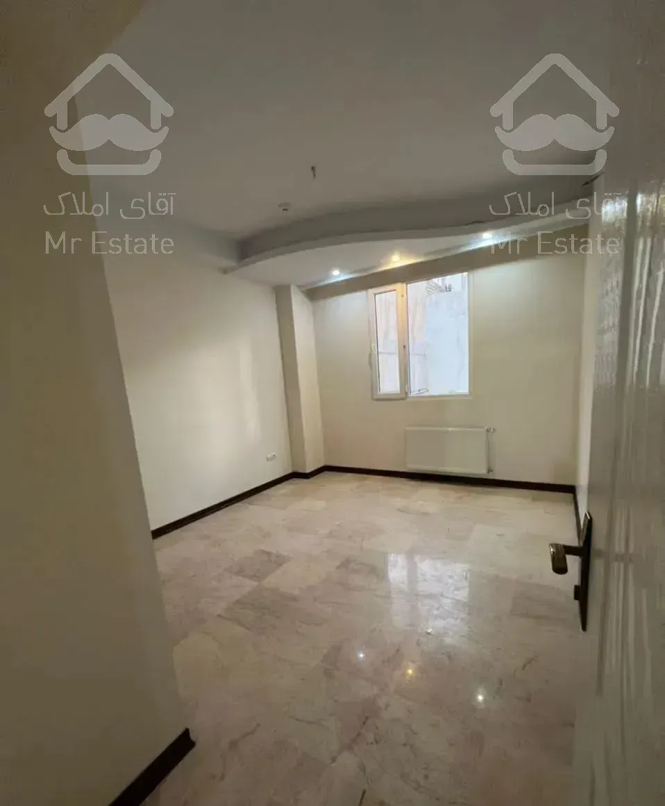 آپارتمان تک واحدی سه خوابه غرق نور