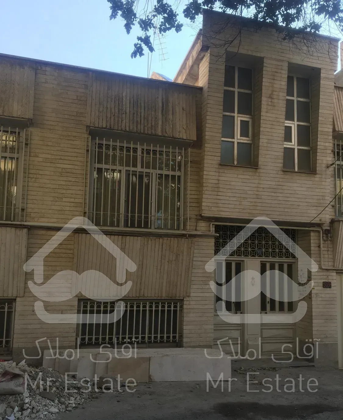 فروش حیاط کلنگی جنوبی به متراژ 200متر ولیعصر