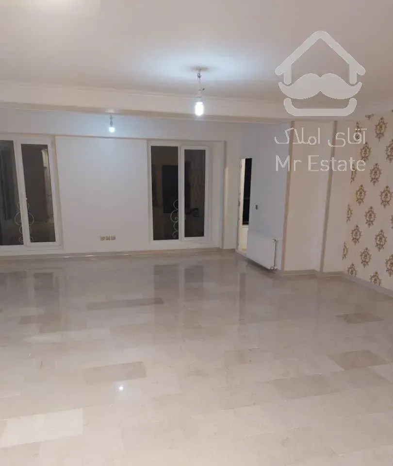 آپارتمان ۱۴۰ متر سه خواب شمال میدان شیخ بهایی