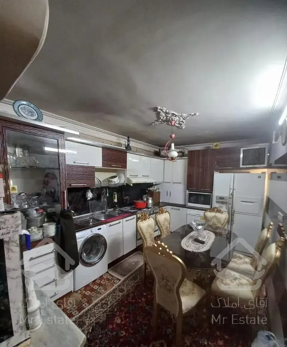 ۸۰متر۲خوابه طبقه ۲ تکواحدی در ناصرخسرو