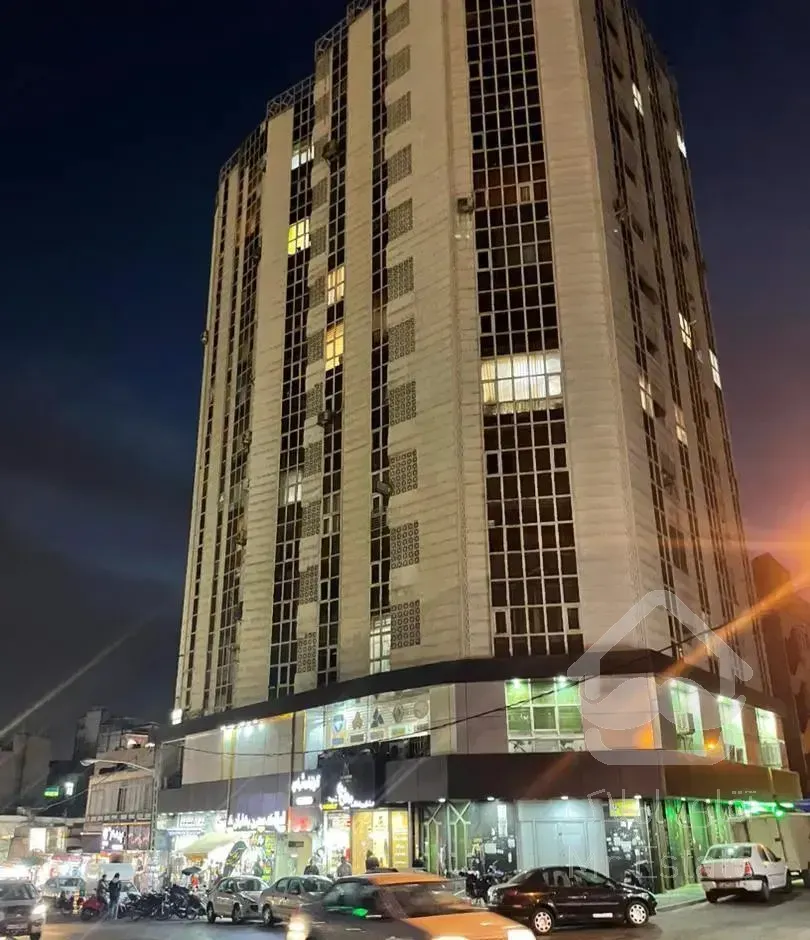 ۸۲ متر دو خواب، طبقه روی همکف، خسرو جنوبی