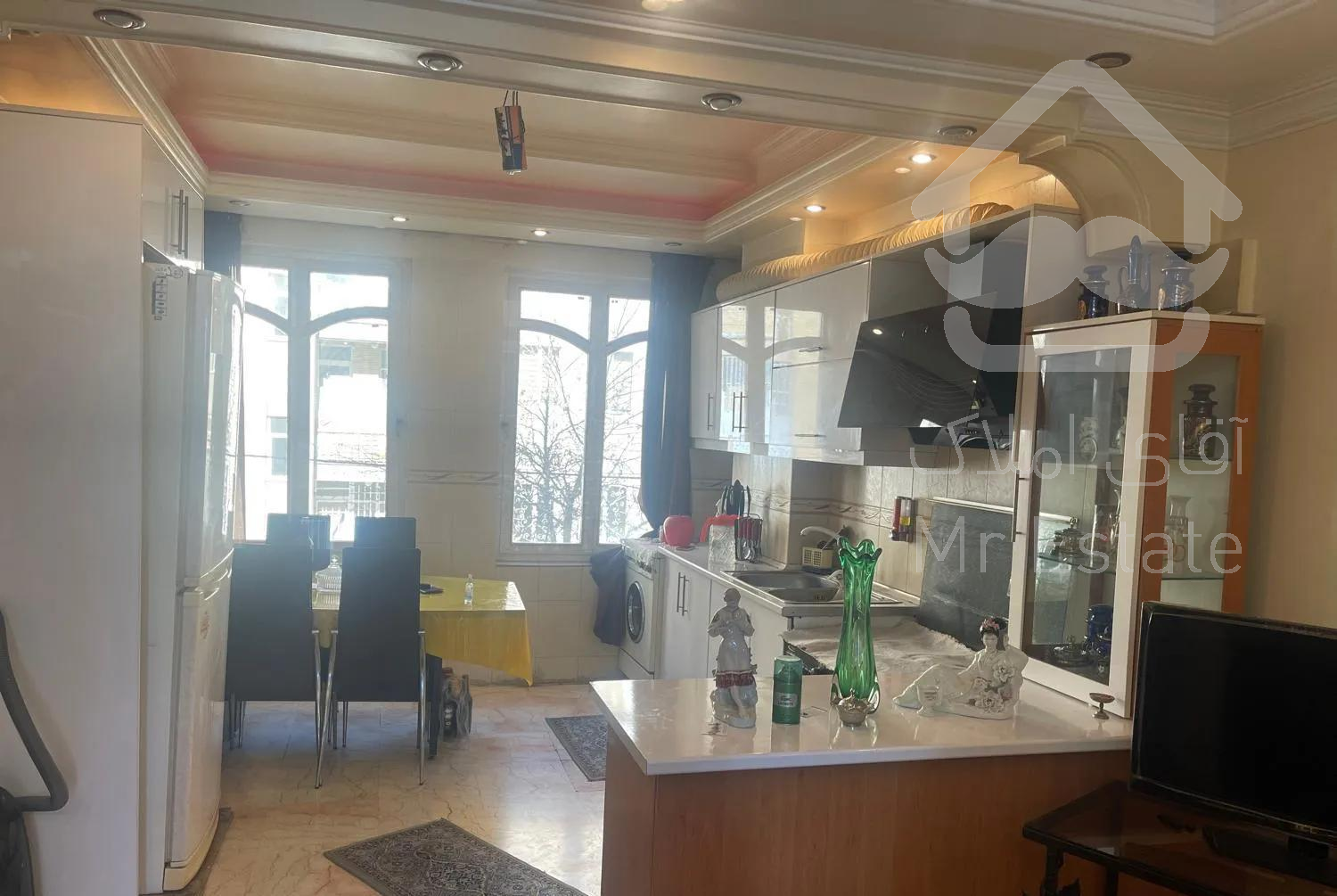 آپارتمان ۸۲  متر ۲ خواب