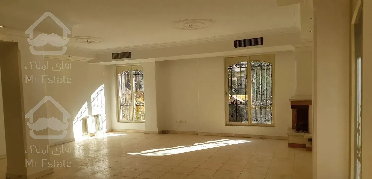 130 متر قلهک سه خواب