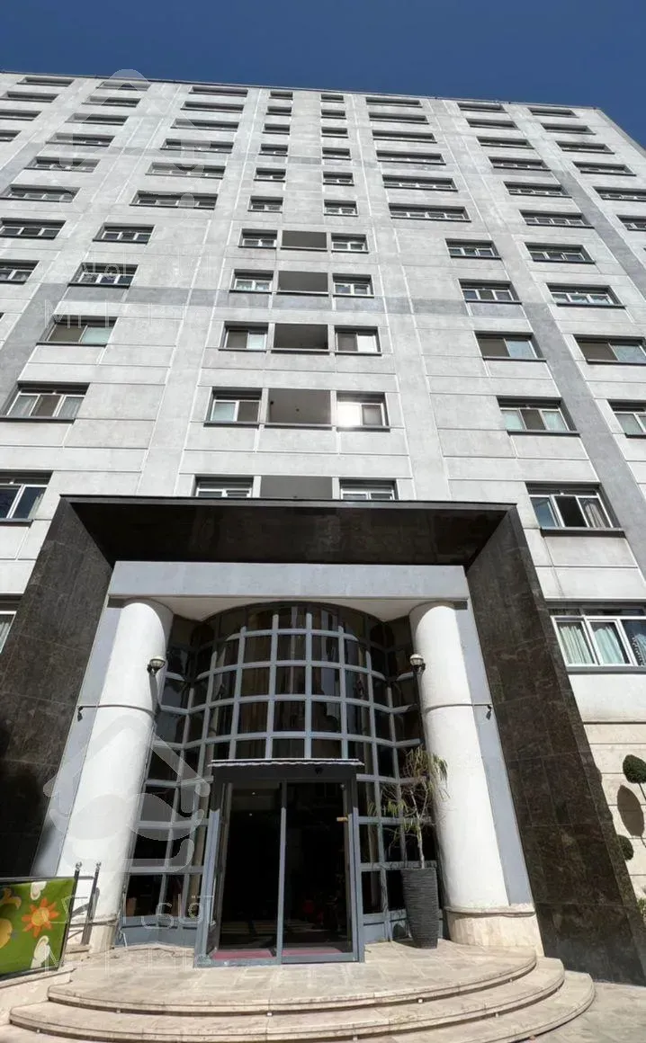 ۱۷۵ متر آجودانیه فول مشاعات