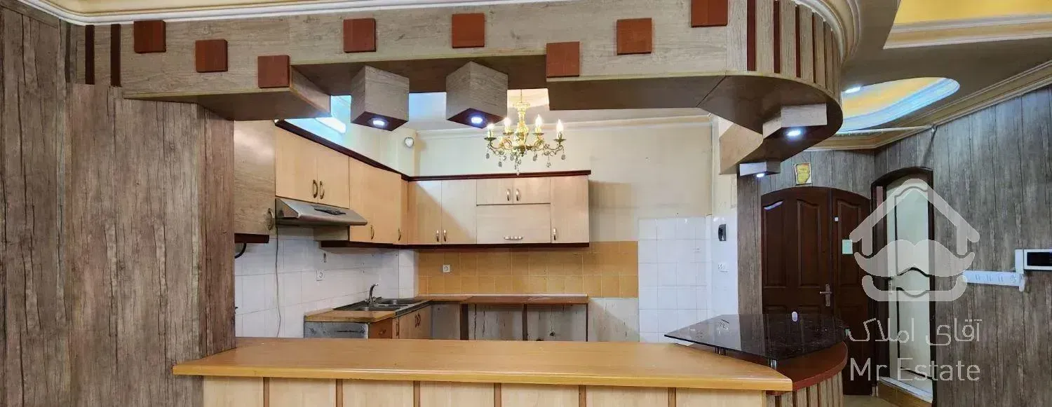 آپارتمان نبش بهورز ۵