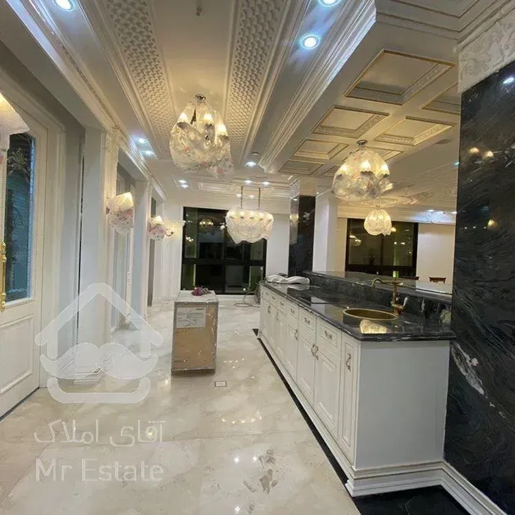 طبقه هفتم تراس بزرگ قابل چیدمان